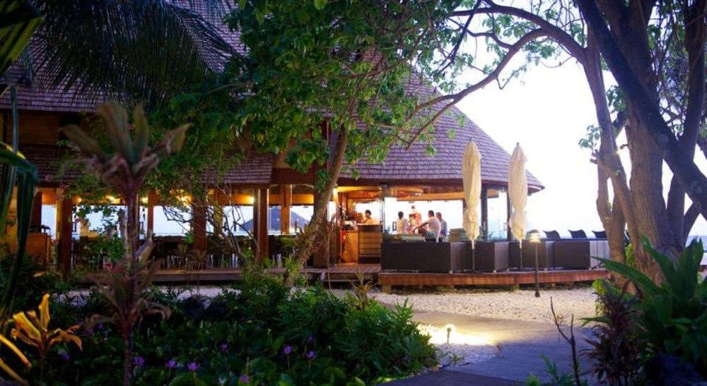 Le Maitai Rangiroa Hotel Аватору Екстериор снимка